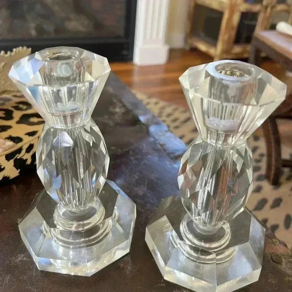 Mid Century Post House Faceted Pair of Crystal Candlesticks - Picture 4 of 8